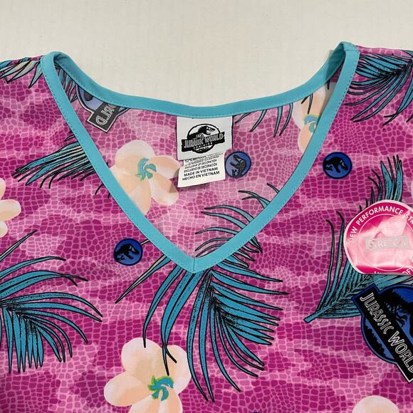 Jurassic World Womens Size 2XL Short Sleeve Pink V Neck Print Medical Scrub Top - Picture 3 of 9